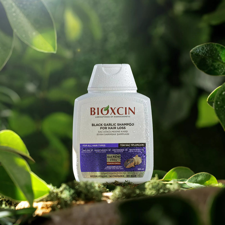 شامپو ضدریزش بدون سولفات بیوکسین BIOXCIN مدل سیر سیاه SIYAH SARIMSAK حجم 300 میل